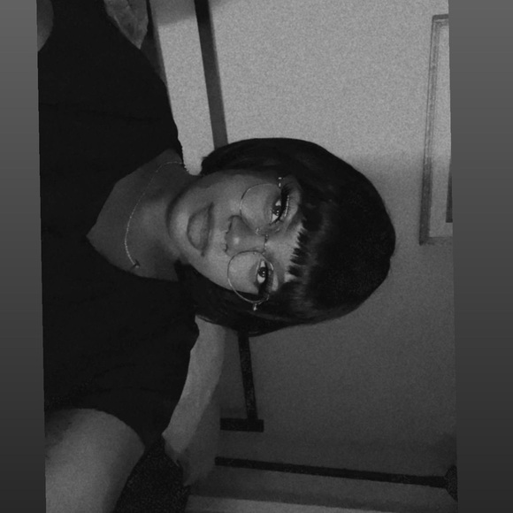 Meet the Posher🦋 - Picture 2 of 5